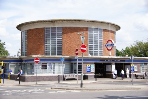 The old Passimeter has a good exhibition about underground architecture and Charles Holden
