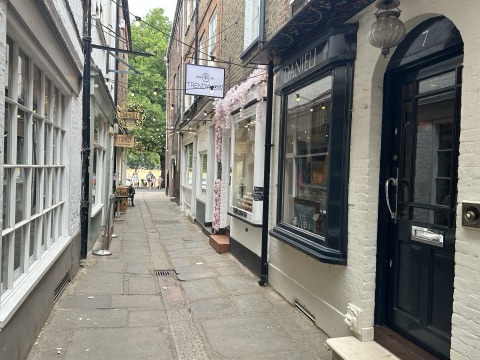 Brewers Lane, Richmond