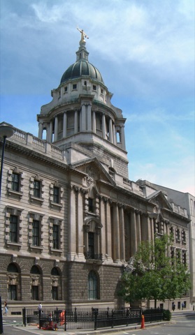 Old Bailey, London, from NW, photo by Nevilley 14/6/04